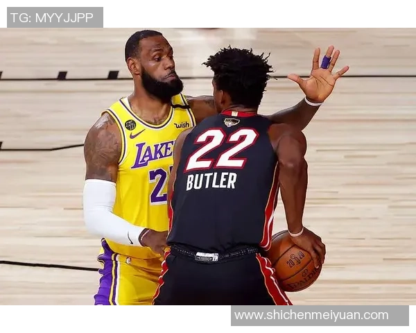 湖人热火总决赛G3首节精彩对决回顾与分析 湖人热火总决赛G3首节精彩对决回顾与分析